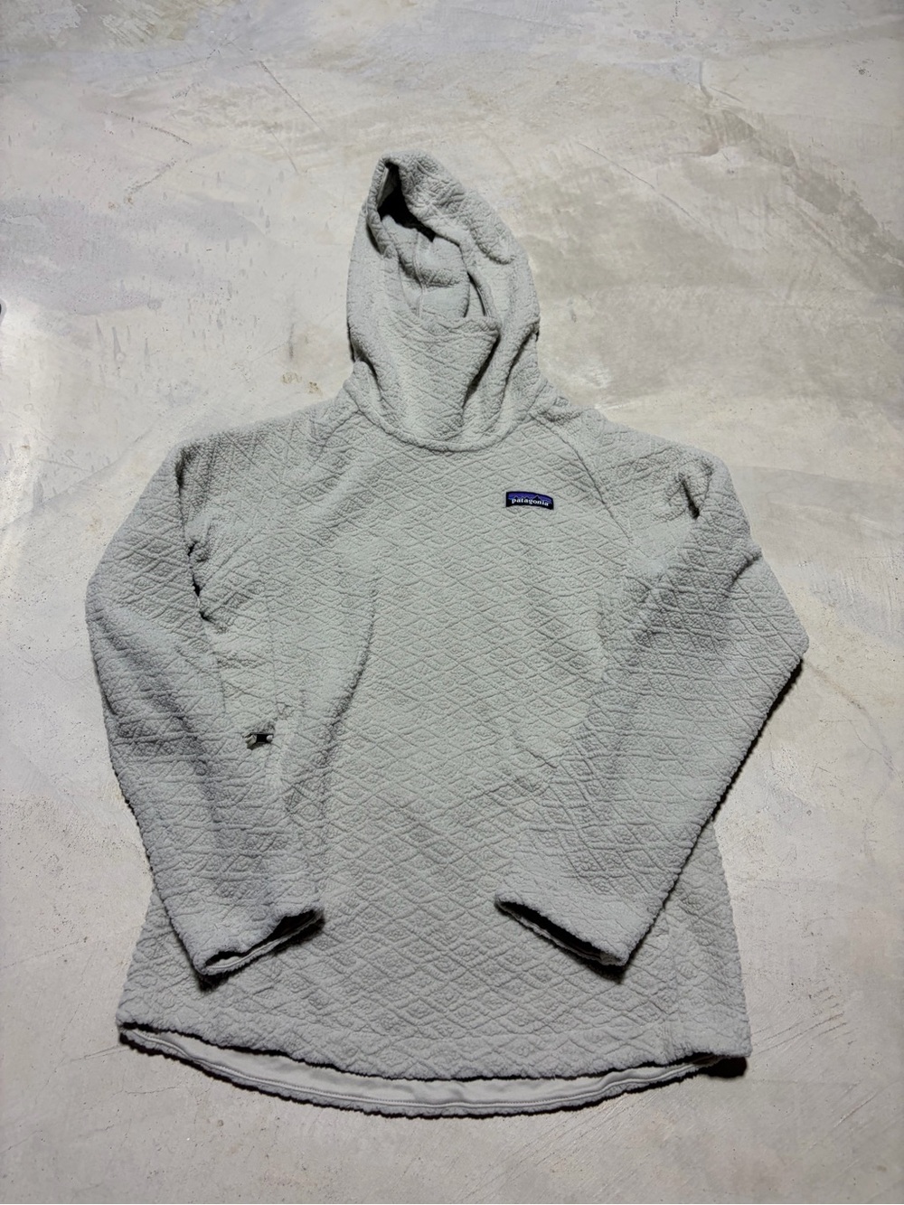 Patagonia women’s diamond capra hoody small